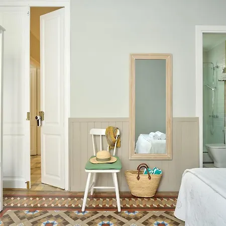 Bed & Breakfast Poblenou 4*