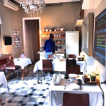 Bed and Breakfast Poblenou 4*